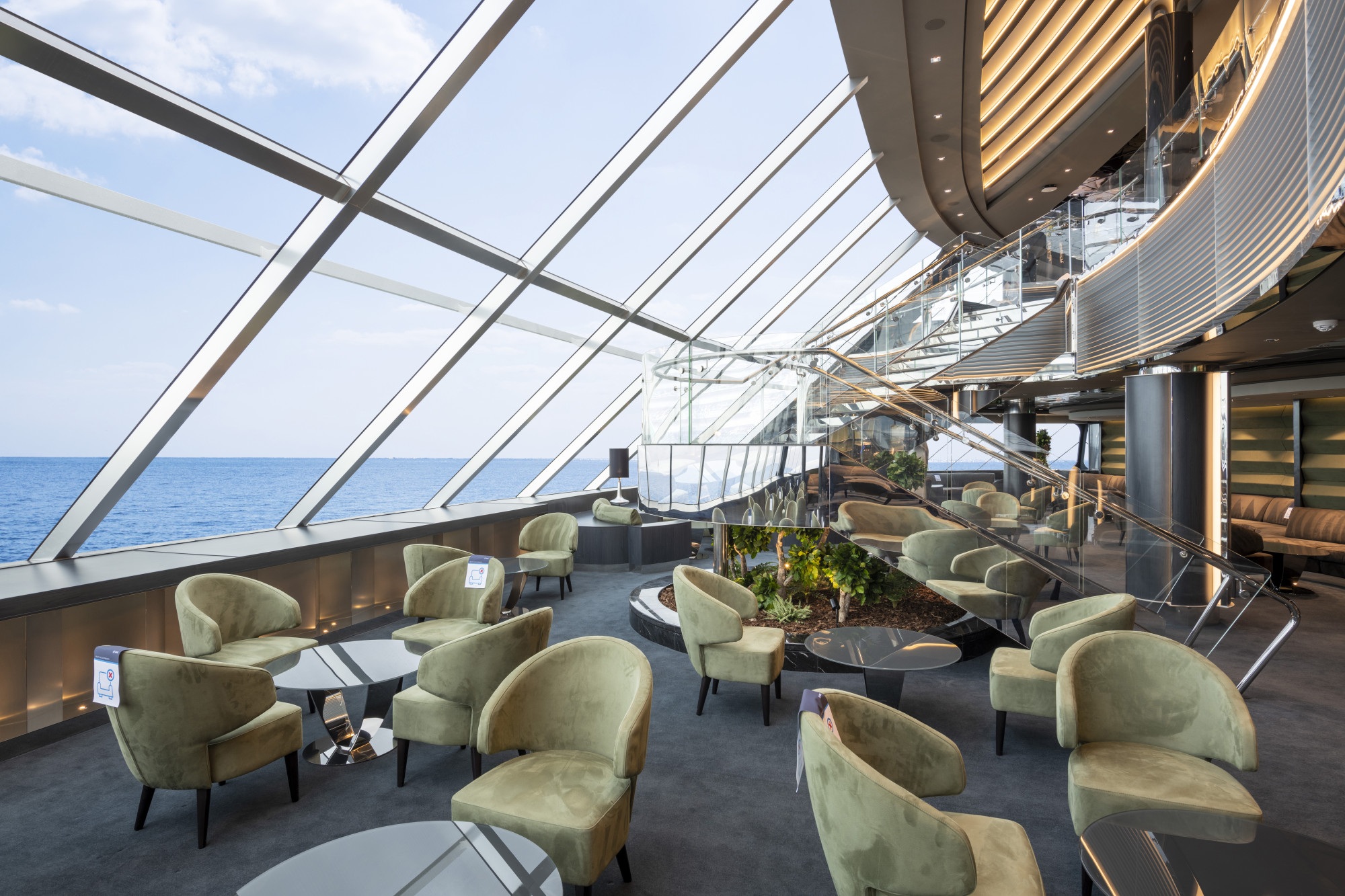 MSC Virtuosa, Top Sail lounge